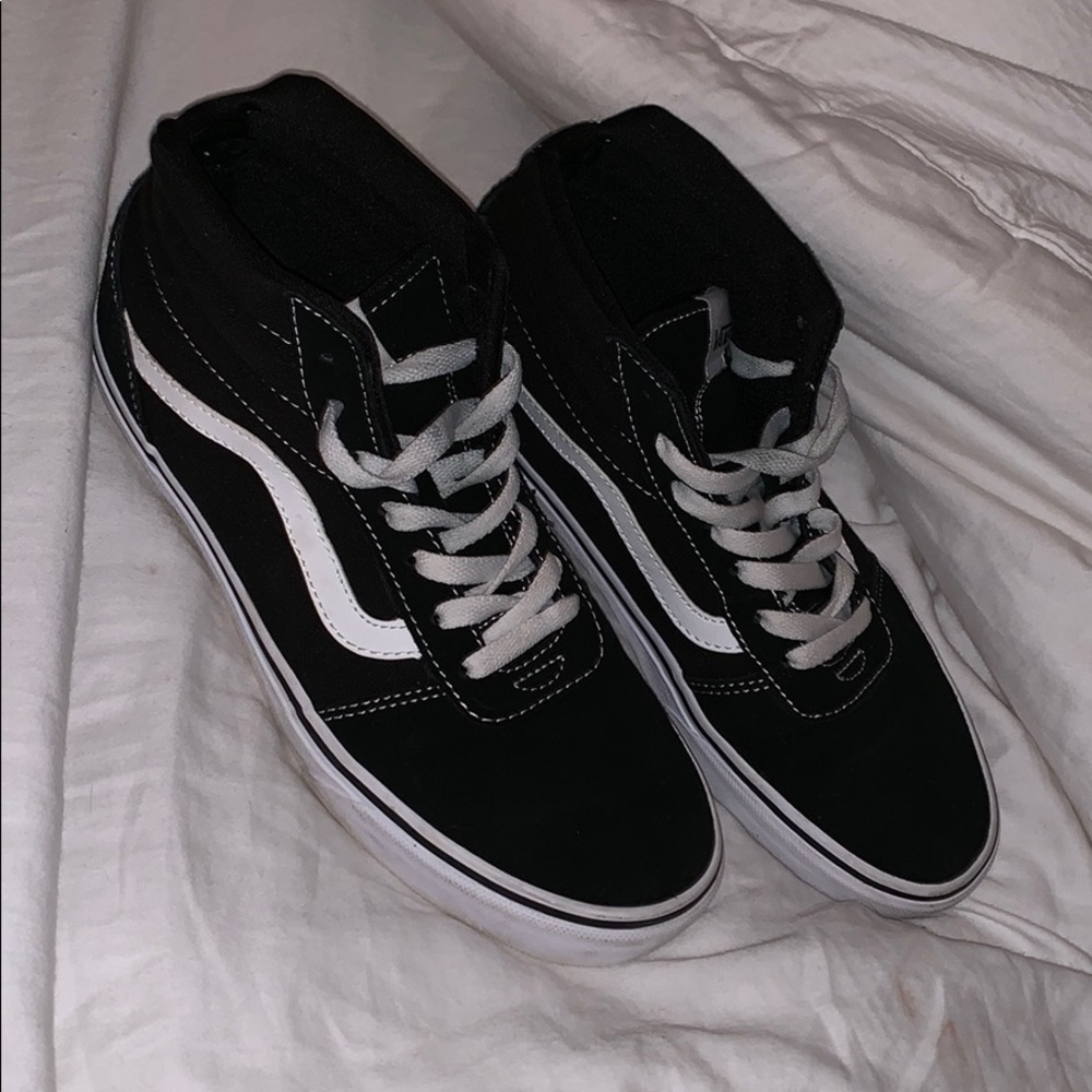 Shoes - Picture 1 of 2